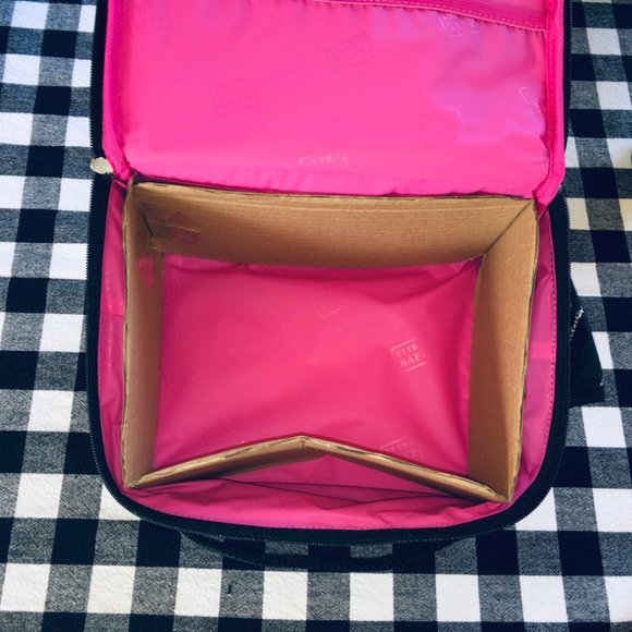 SALE! Handy Arctic Zone Tote with Thermal Insulation - Picture 10 of 14